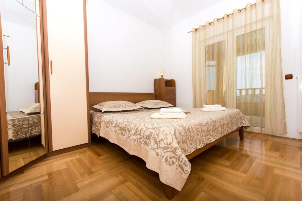 Apartments Meri Seget Vranjica Eksteriør bilde