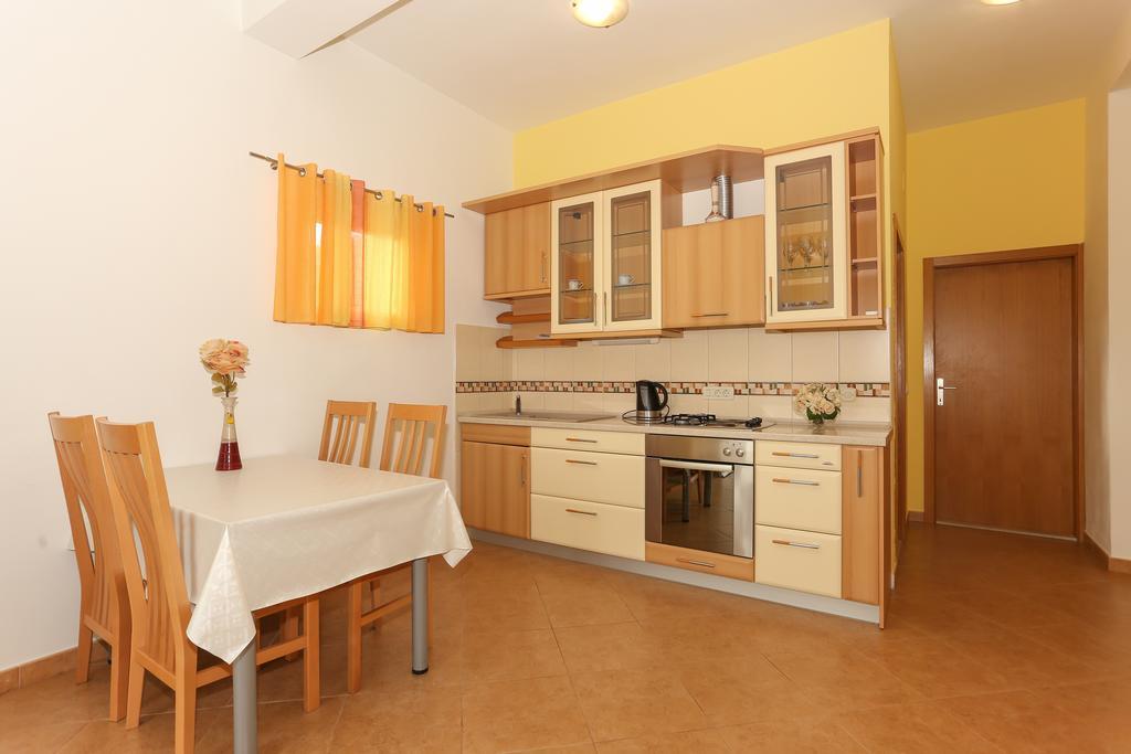 Apartments Meri Seget Vranjica Eksteriør bilde
