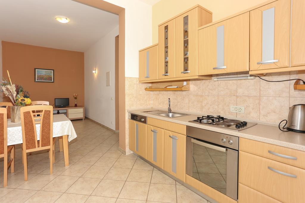 Apartments Meri Seget Vranjica Eksteriør bilde